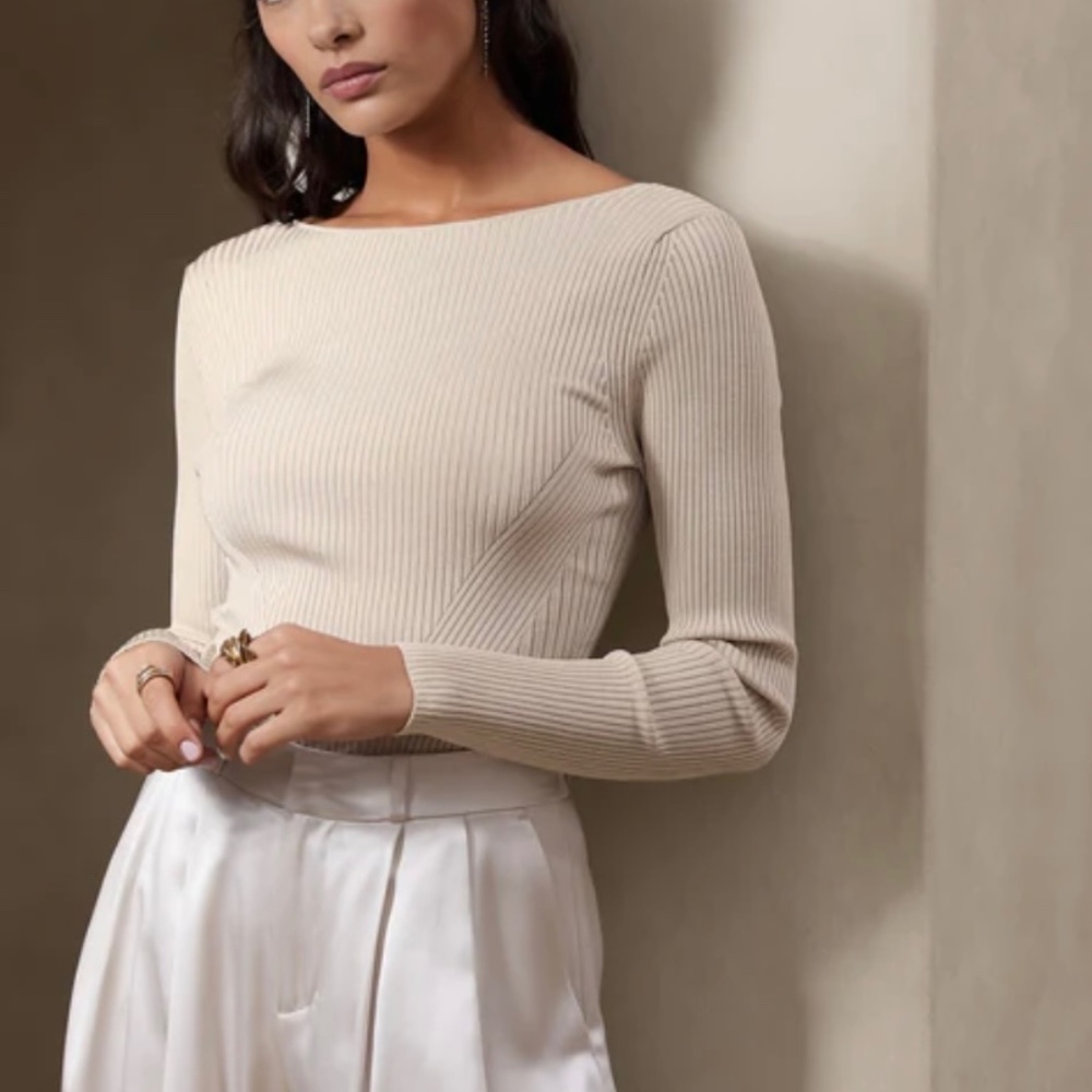 Ines Scoop-Back Sweater